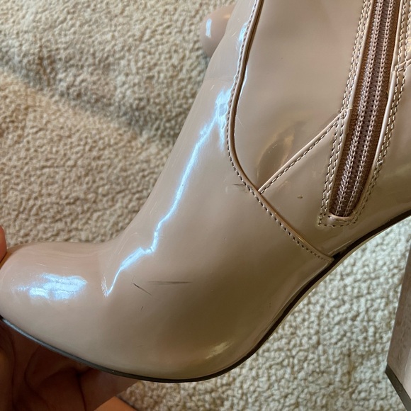 🌸 Call it Spring 🌸 patent nude chunky heels - Picture 6 of 12